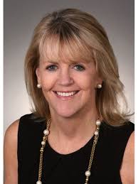 Claudia Mackintosh's Instagram, Twitter & Facebook