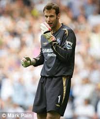 Der fußballspieler petr cech war in der saison 2005/2006 bei fc chelsea unter vertrag und wird dort als torwart eingesetzt. Cech Shows His Brilliance Again But Who Are The Top Keepers To Have Played In English Football Over The Last 50 Years Daily Mail Online