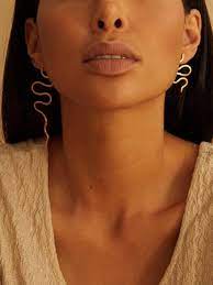 Asymmetrical Duo Of Snake Earrings In Gold Silver Filled For Women Or Men In 2021 Trendy Earrings Snake Earrings Asymmetrical Earrings