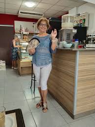 Hola busco piso de 3 habitaciones en Torreblanca amoblado. Si alguien sabe  de alguno gracias ...