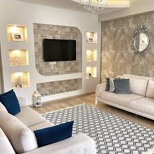 Sarinin Gri Ile Uyumunu Cok Begendim Ayrica Ahsap Detaylar Sahane Fundaa Homee Ceiling Design Living Room Tv Room Design Ceiling Design Bedroom