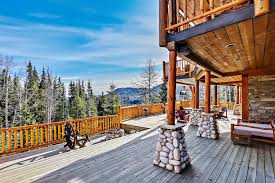4,824 likes · 4 talking about this. House Hunting In Canada A Log Palace In The Mountains Of Alberta The New York Times