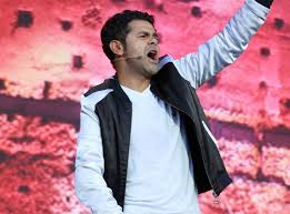 Il a raconté sa résilience dans une interview à. Comment Jamel Debbouze A Perdu L Usage De Sa Main