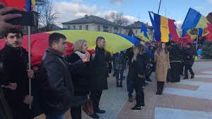 'marea unire' ar putea avea loc in sezonul viitor. Galerie Foto 1 Decembrie SÄrbÄtoare La Orhei S A Jucat Hora Unirii Èi S A Cinstit Memoria