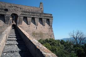 Porto santo stefano travel guide. Fortezza Spagnola Porto Santo Stefano Fortress Grosseto