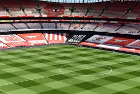 Arsenal is a london underground station located in highbury, london.it is on the piccadilly line, between holloway road and finsbury park stations, in travelcard zone 2. Image Walk Into Arsenal S Emirates Stadium Today To Get Your Vaccine Just Arsenal News
