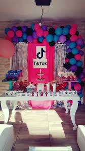 One Two Three Four Five Six Seven Eight Nine 10 Tik Tok Tik Tok In 2020 Teenage Birthday Party 12th Birthday Party Ideas Girl Birthday Decorations