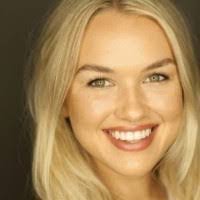 Lisa Nutting's Instagram, Twitter & Facebook