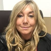 Joanne Dean's Instagram, Twitter & Facebook