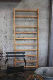 pin van lode van laere op vrieshuis14 advertenties op marktplaats kledingrek vintage hout huisinrichting