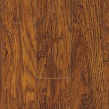 Pergo Xp Highland Hickory 10 Mm T X 4 87 In W X 47 87 In L Laminate Flooring 393 Sq Ft Pallet Lf000441 The Home Depot