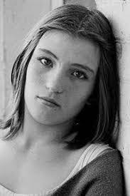 Lara Tosh's Instagram, Twitter & Facebook