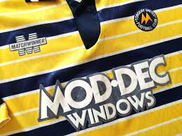 The team compete in the national league, english football's fifth tier. Torquay United Home Football Shirt 1993 1995 Sponsored By Mod Dec Windows