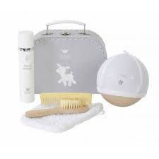 Valise Naissance Idée Cadeau Nouveau Né, Fille Garçon - bebe-cadeau.ch