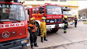 La mayoría de los cuerpos de bomberos pertenecen al servicio público y una minoría son privados. Dia Del Bombero Voluntario Argentino Por Que Se Celebra El 2 De Junio Baradero Te Informa