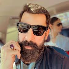 The bad news is time flies. The good news is you're the pilot." -MICHAEL  ALTSHULER . . #time #love #home #gratitude #burberry