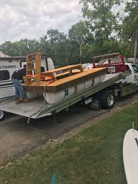 Pin By Carlos Carrasco On Ideas For The Cabin Floating Picnic Table Pontoon Houseboat Boat Building