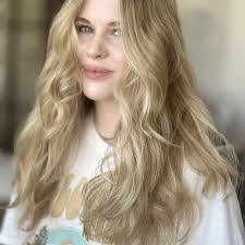 Tabitha Houston's Instagram, Twitter & Facebook