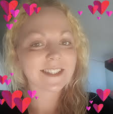 What's the trick to making a floating hot cocoa cup?