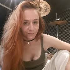 Alexis Lambros's Instagram, Twitter & Facebook