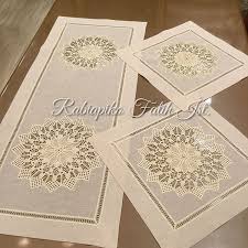 Masa Ortusu Dantelleri Yine Kestik Bictik Masa Ortusu Calistik Ve Almanya Ya Yolcu Ettik Bu Aralar Hep G Crafts Crochet Designs Arts And Crafts