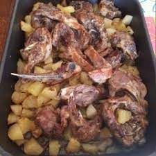 Ricetta Capretto Al Forno Con Patate La Ricetta Di Giallozafferano Ricetta Ricette Ricette Di Cucina Ricette Carne Di Maiale