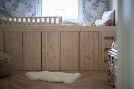 Wir Haben Sowohl Die Schranke Als Auch Das Fichten Holz Rundherum Weiss Geolt Zuvor Machte Ich Mir Noch Die Arbeit D Kinder Zimmer Zimmer Schlafzimmer Design