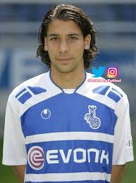 Galatasaray, twente'de kiralık olarak forma giyen enes ünal'ın 2002 doğumlu kardeşi hasan basri ünal'ı kadrosuna kattı. Eskiden Futbol On Twitter Yil 2001 Enes Unal Enesunal16 Babasi Mesut Unal In Forma Giydigi Sakaryaspor Un Antrenmaninda