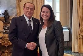 Új operatív törzseket jelentett be orbán viktor. Novak Katalin Ne Jatssza Az Alszentet O Pontosan Berlusconi Szexpartijaba Valo