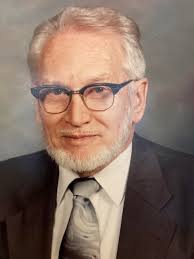 Alton Howe's Instagram, Twitter & Facebook