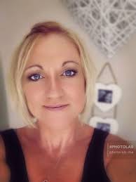 I was just wanting to ask how partners and family have reacted to your  diagnosis or deteriorating condition. I don't know how to navigate it  really. I've already had a couple of