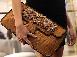 893 likes · 26 talking about this. 15 Merk Tas Wanita Lokal Yang Tidak Kalah Dari Brand Luar