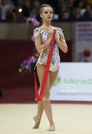 Российская гимнастка дина аверина захватила лидерство по итогам квалификации индивидуального многоборья на олимпийских играх в токио. Arina I Dina Averiny Ofk Official Group