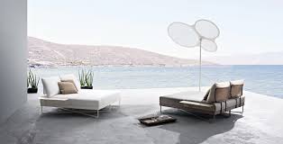 Minimal And Sophisticated Outdoor Furniture Collection With Flexible Form Stylish Outdoor Furniture Outdoor Furniture Collections Diy Garden Furniture