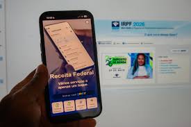 Receita Federal paga R$ 1,2 bilhão do último lote de restituição do IR 2026