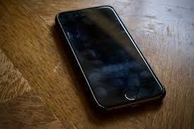 After that time, try turning it on again by holding the sleep/wake button, sometimes also called the side or power button. My Iphone Went Dead How Do I Fix It Appletoolbox