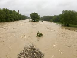 Warnung auch für isar in münchen. Martina Lippl On Twitter Erst Stufe 2 Hochwasser Isar In Munchen Ist Aber Schon Recht Viel