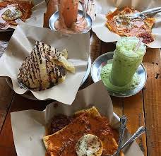 Orang johor atau anda yang sedang mencari kedai nasi ayam di johor, mungkin senarai kedai nasi ayam di bawah ini. 25 Tempat Makan Best Di Kuala Terengganu Istimewa Pujaan Hati Kanda Dan Dinda Ammboi
