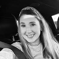 Kayla Comer's Instagram, Twitter & Facebook