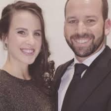 El golfista Sergio García presenta a su primera hija