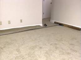 With specially made carpet and carpet tiles perfect for the weekend warrior, anybody can learn how to install carpet on their own. How To Install Wall To Wall Carpet Yourself How Tos Diy