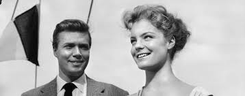 See more of romy schneider on facebook. Kitty Und Die Grosse Welt Bei Arte Verschollen Geglaubter Romy Schneider Film Erstmals Wieder Im Tv Zu Sehen Medien Gesellschaft Tagesspiegel