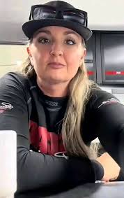 Erica Enders world fan