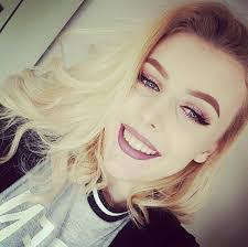 Misty Ragsdale's Instagram, Twitter & Facebook