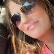 Will Hannah be a bridesmaid in Serena's wedding?