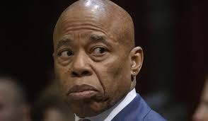 Virginia Widow Sues Stepdaughter, Funeral Home Over Cremains