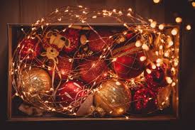 Cannella, vaniglia, agrumi e spezie varie sono da sempre gli aromi associati al natale e sono perfetti per profumare casa. Addobbare Casa Per Natale Le Decorazioni Della Tradizione Viaggi Da Mamme
