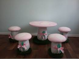 Mushroom Woodland Theme Childrens Stools And Table Enchant Your Childs Space And Imagination This Adorabl Kids Table And Chairs Childrens Table Mushroom Chair
