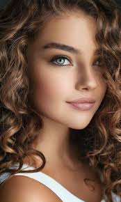 Why is it hard for very attractive women to be approached by men?