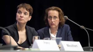 Beatrix von storch kritisiert diese politik scharf. Beatrix Von Storch Und Co Peinliche Ausreden In Der Politik